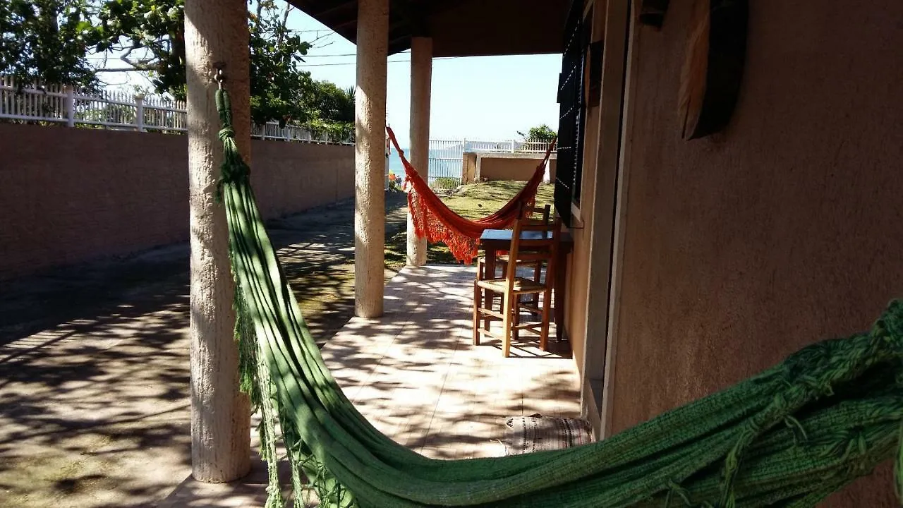 Casa Pé na Areia Frente ao Mar do Pântano do sul!! Vila Florianópolis