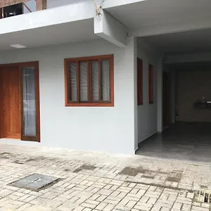 Casa Aconchegante A 50m Da Praia! Florianópolis